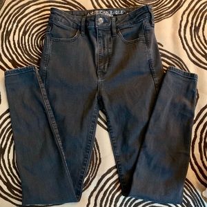 American Eagle Super Hi-Rise Jegging